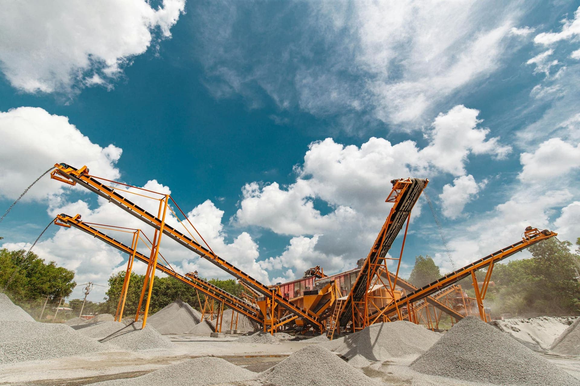 Stationary Crushing and Screening Line
